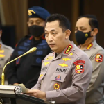 Jenderal Listyo Sigit Prabowo memberikan keterangan pers mengenai tersangka penembakan Brigadir J di Mabes Polri.